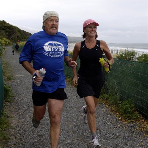 Ultra distance runners Jim Kerse (left) and Lesley Stevens train at St Clair yesterday. Photo by Gregor Richardson